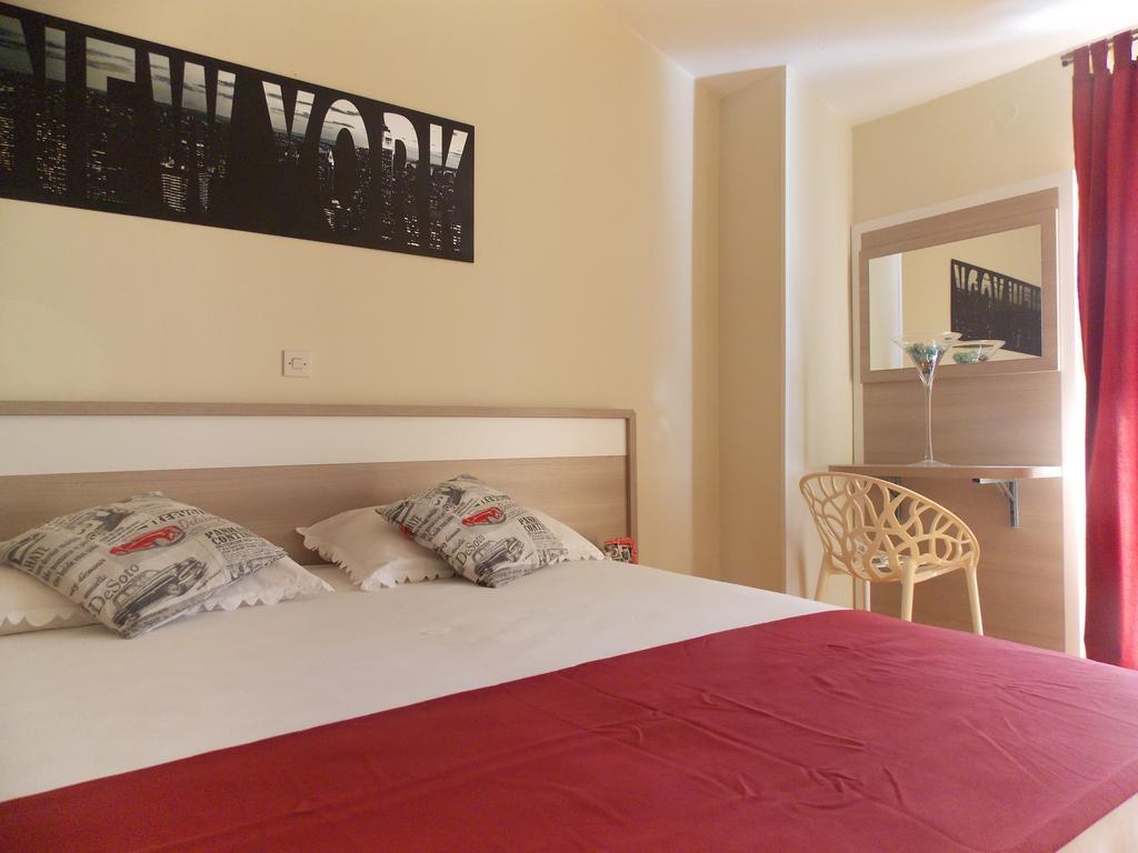 Apartmani Emilio Novalja Ngoại thất bức ảnh